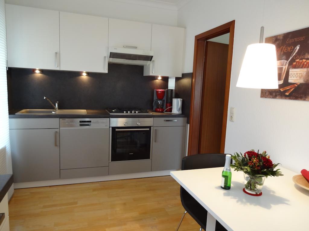 Apartment Huttenstrasse 22c *
